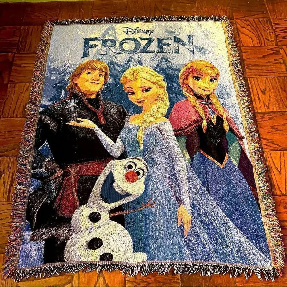 Disney Frozen knit Throw Afghan Rug style Blanket